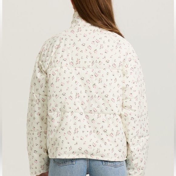 Delicate Bloom Floral Puffer Coat - Picture 4 of 6